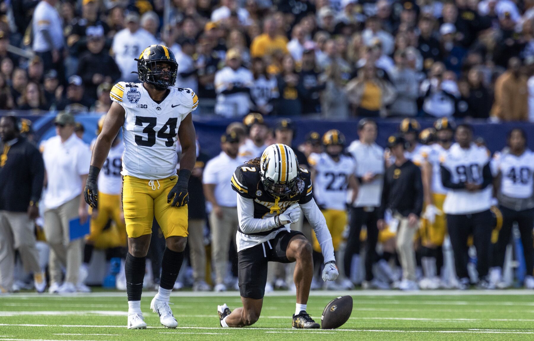 Mizzou defeats Iowa 27-24 to win the TransPerfect Music City bowl